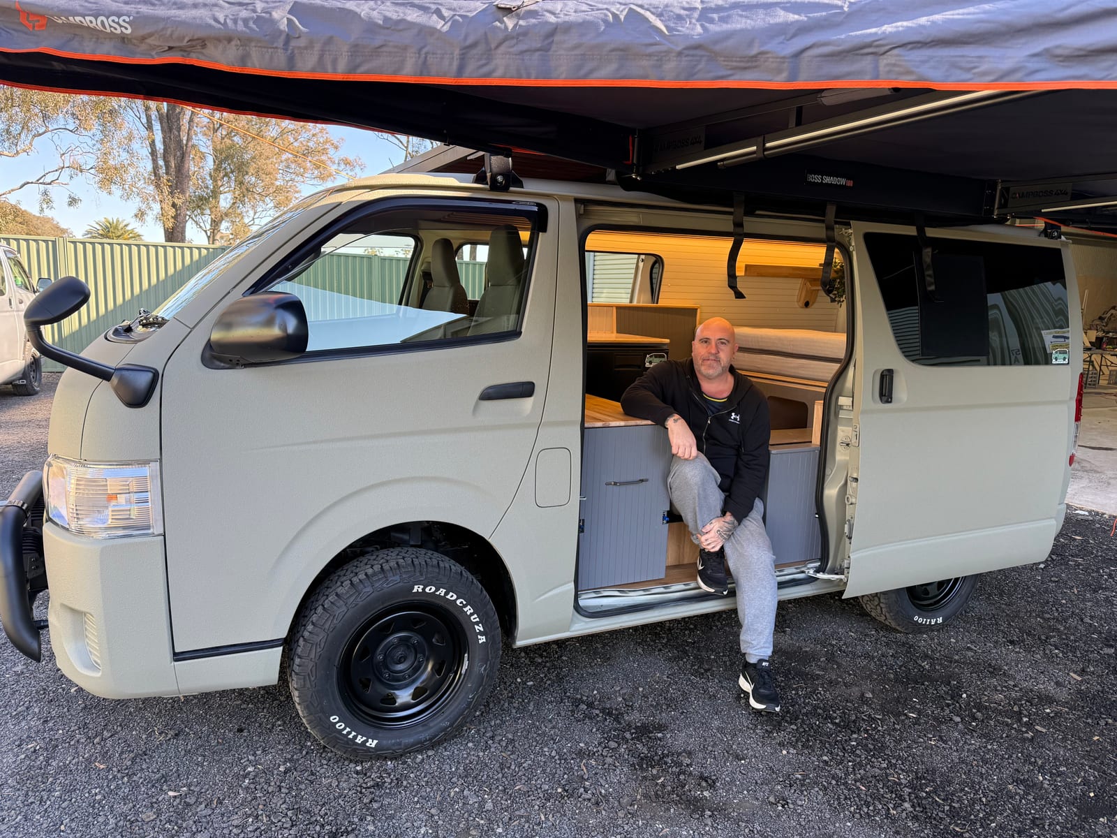 Khaki 4&times;4 Hiace &mdash; Finished and ready to hand over